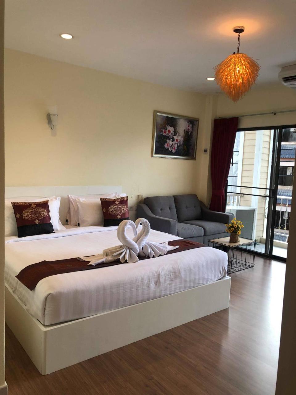 Db Residence Patong Экстерьер фото